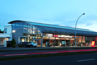 https://www.autohaus-wolfsburg.de/_Resources/Persistent/4/8/c/7/48c7104bec73064595c32b8c0035f7a785863424/audi_zentrum_wolfsburg-337x225.jpg