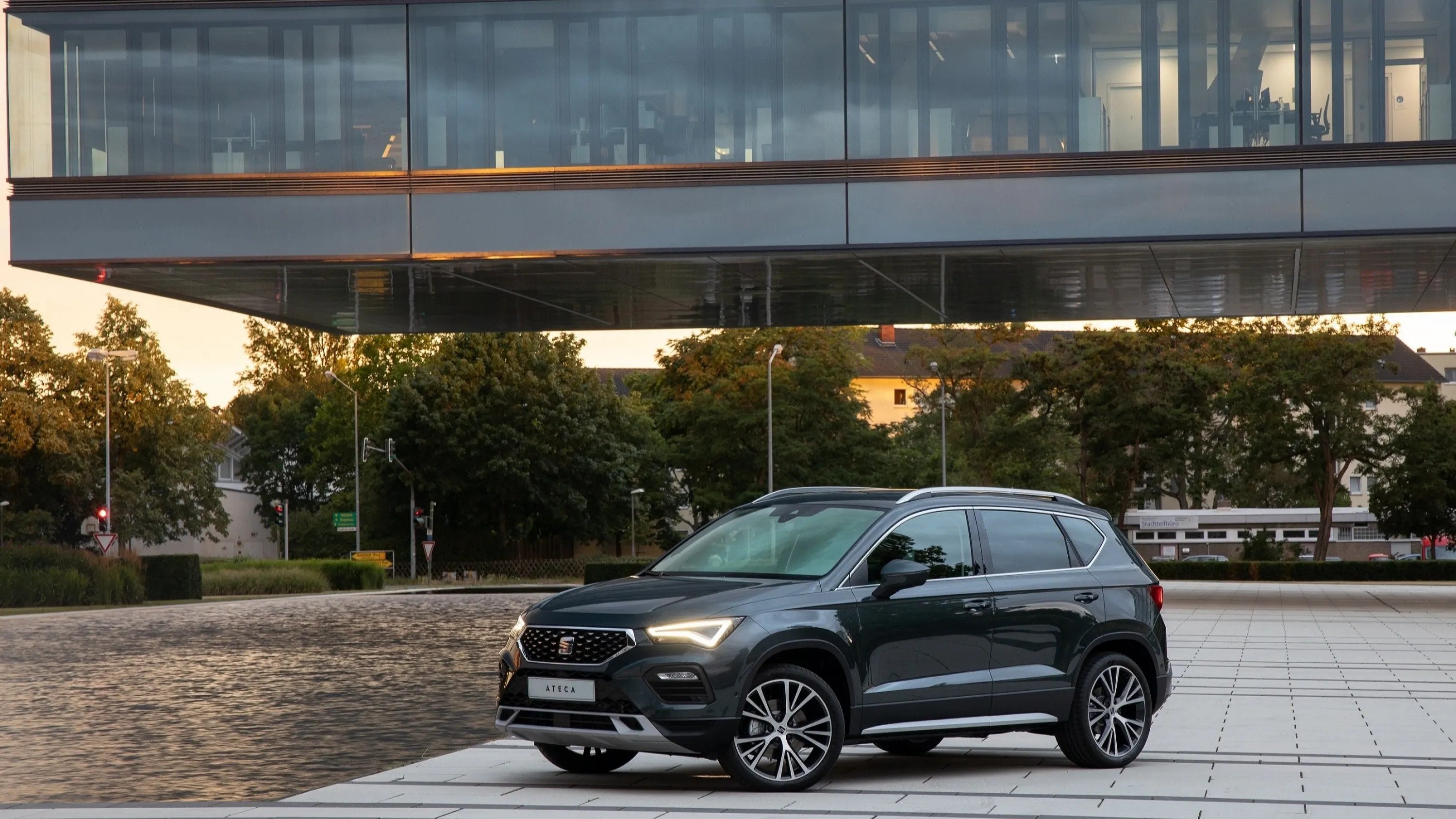 Detailbild 1: Seat Ateca Road Edition 1.5 TSI 110 kW (150 PS)