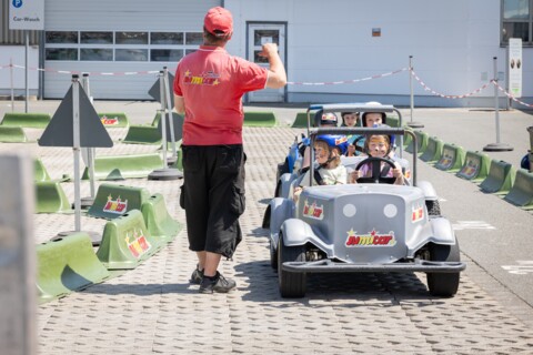 https://www.autohaus-wolfsburg.de/_Resources/Persistent/4/a/b/5/4ab552b6dd45cd08dee0d5e7651eb3397c8f858d/51%20-%20JR6_4548-480x320.jpg