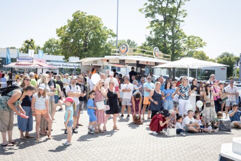 https://www.autohaus-wolfsburg.de/_Resources/Persistent/9/4/a/1/94a18c045d15b121e4bd6bee1f79c9fa39af7fe1/14%20-%20_F1_7382-480x320.jpg