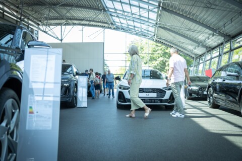 https://www.autohaus-wolfsburg.de/_Resources/Persistent/9/c/e/0/9ce005dcb07efa3091e035bd0328c579633d7750/9%20-%20_F1_7299-480x320.jpg