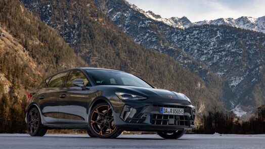 Cupra Leon  1.5 e-HYBRID 150 kW (204 PS) 