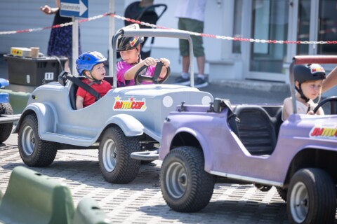 https://www.autohaus-wolfsburg.de/_Resources/Persistent/d/5/4/6/d54662025aae12048f6d924d606f1ef14c97dc7e/35%20-%20JR6_4449-480x320.jpg