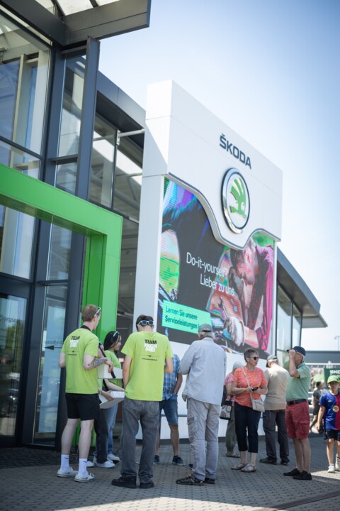 https://www.autohaus-wolfsburg.de/_Resources/Persistent/e/6/e/c/e6ecd697c34d53cb054ae77c2d9686448c80263d/7%20-%20_F1_7279-480x720.jpg